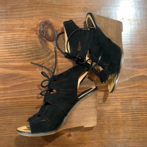 🌵3/$15 🌵 Melrose and Market / open toe wedge sandals/ 7 - Picture 2 of 5